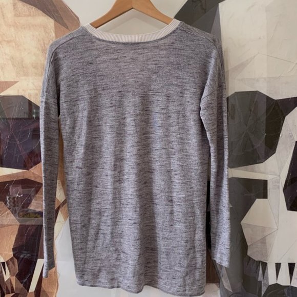 Aritzia Wilfred Sherbrooke grey v-neck sweater XS - Picture 7 of 7